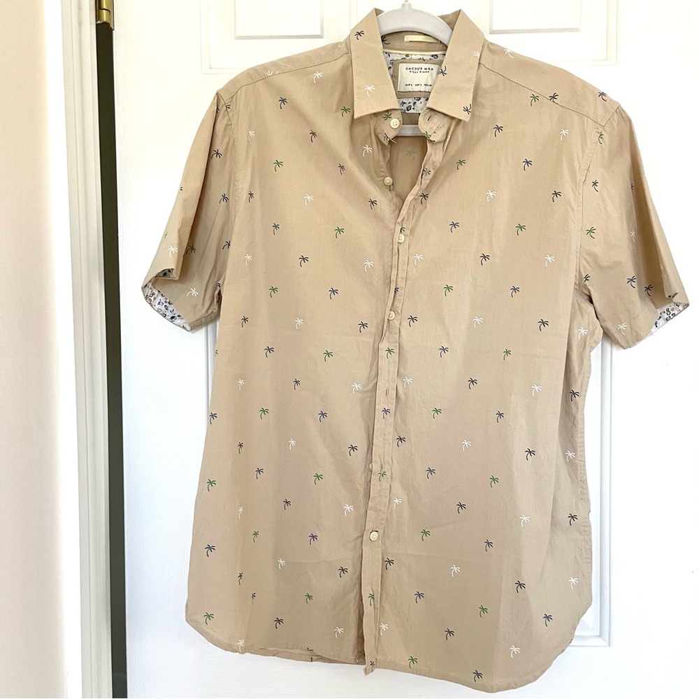Cactus Men's Tan Short Sleeve Shirt